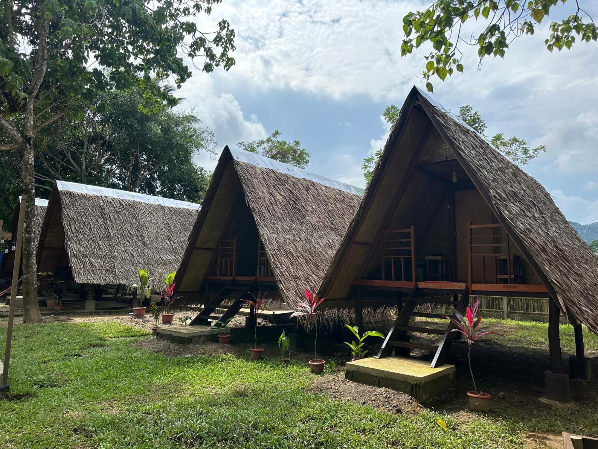 فندق Hiraya Camp Site - Free Use Of Scooter For Nipa Huts إل نيدو المظهر الخارجي الصورة